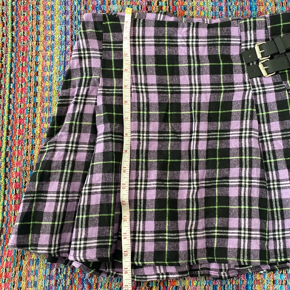 Mini Skirt - Picture 5 of 5